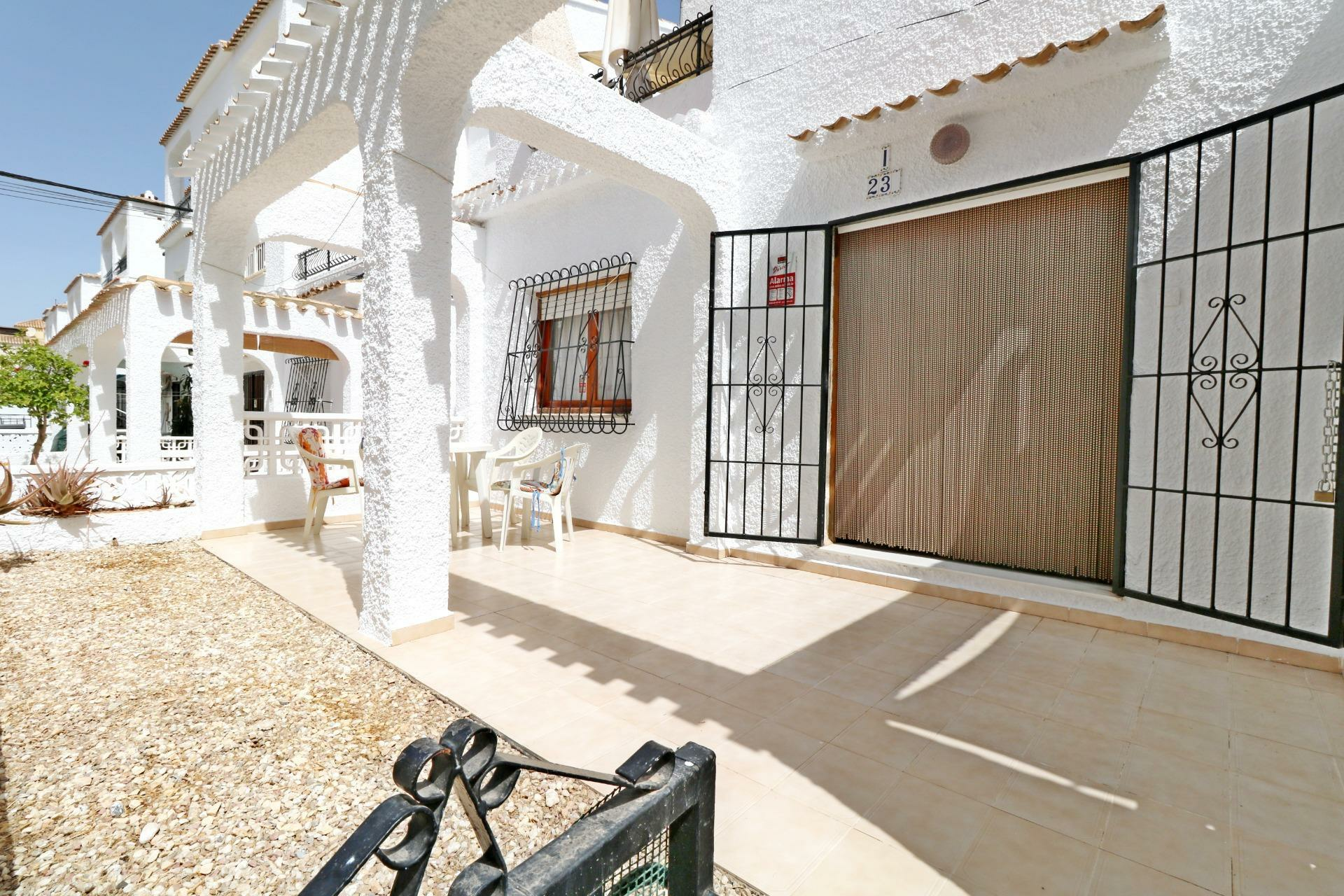 3-bedroom Bungalow In Torrevieja, Spain (80 M²)