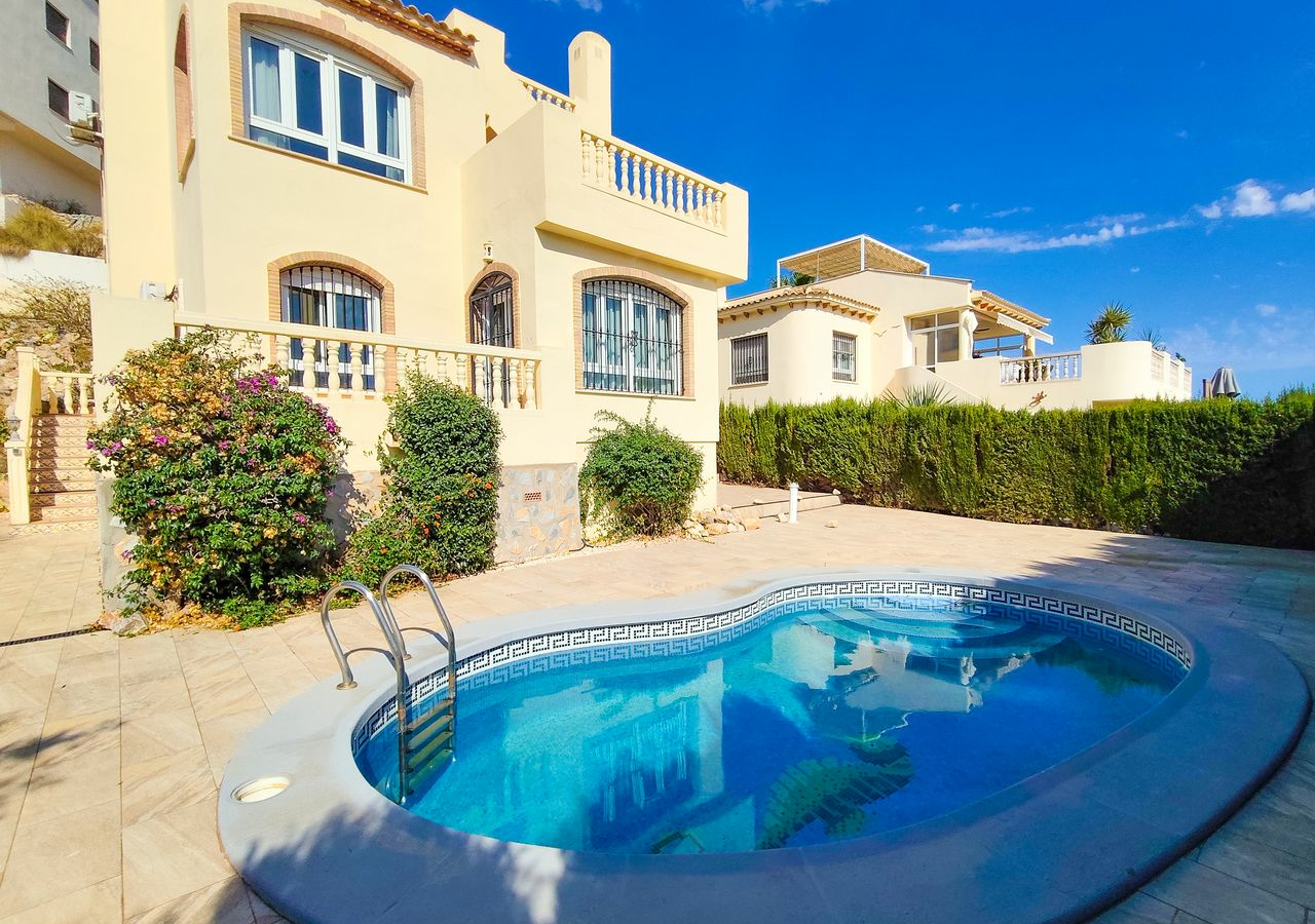 3-bedroom Villa In Orihuela Costa, Spain (110 M²)