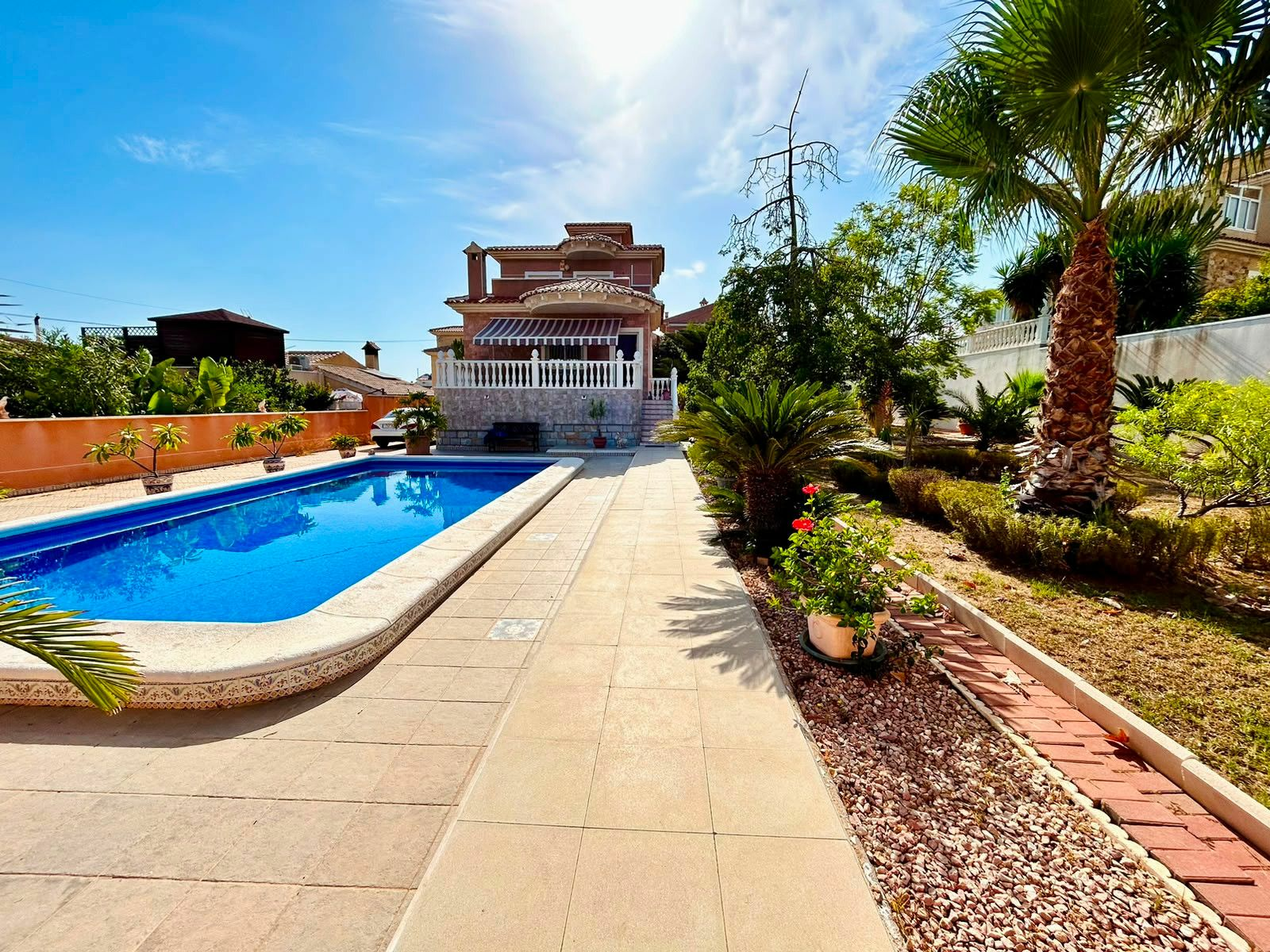 2-1-1c8919 2-bedroom Villa In Torrevieja, Spain (200 M²)