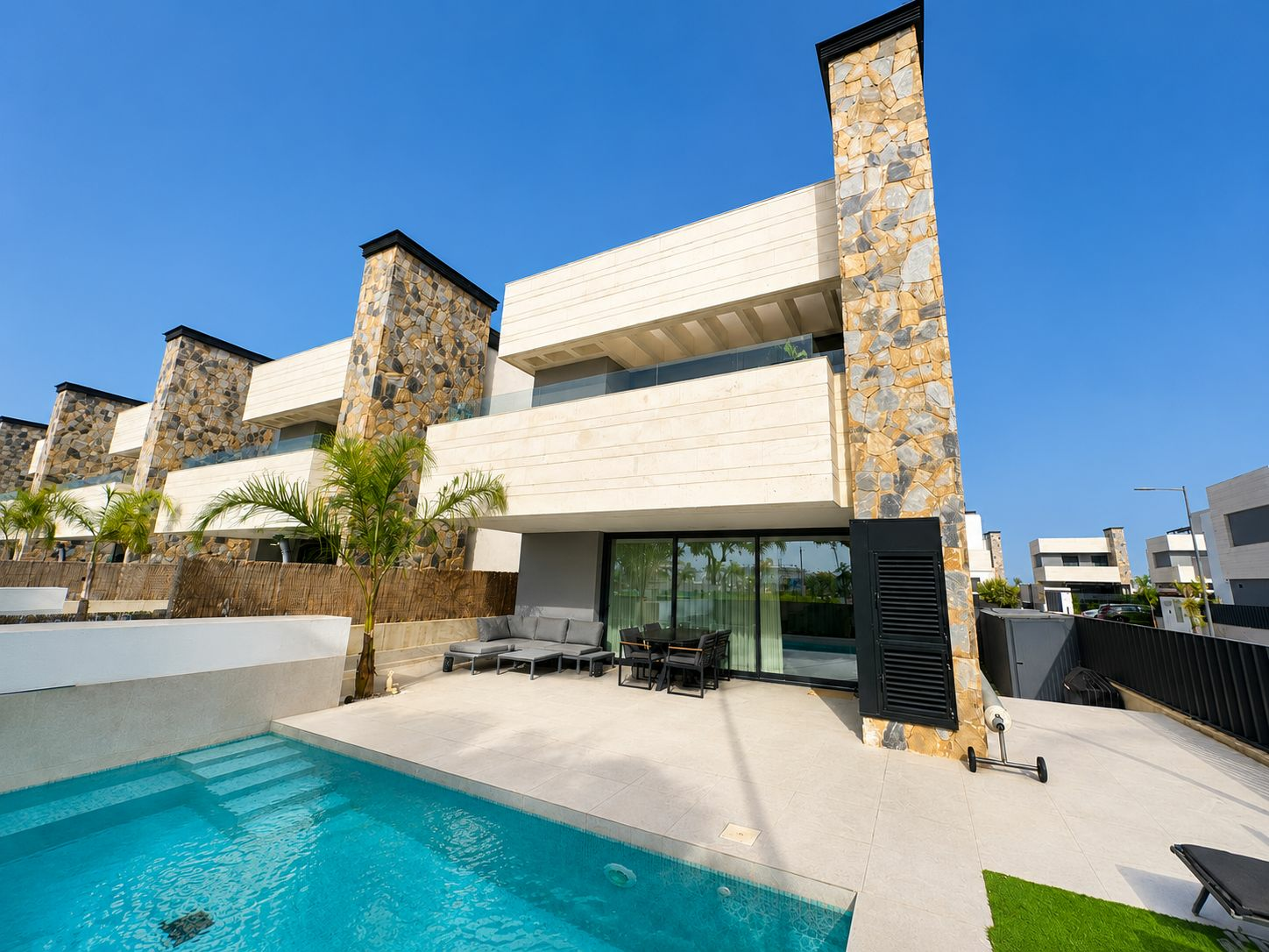 3-bedroom Villa In Los Alcázares, Spain