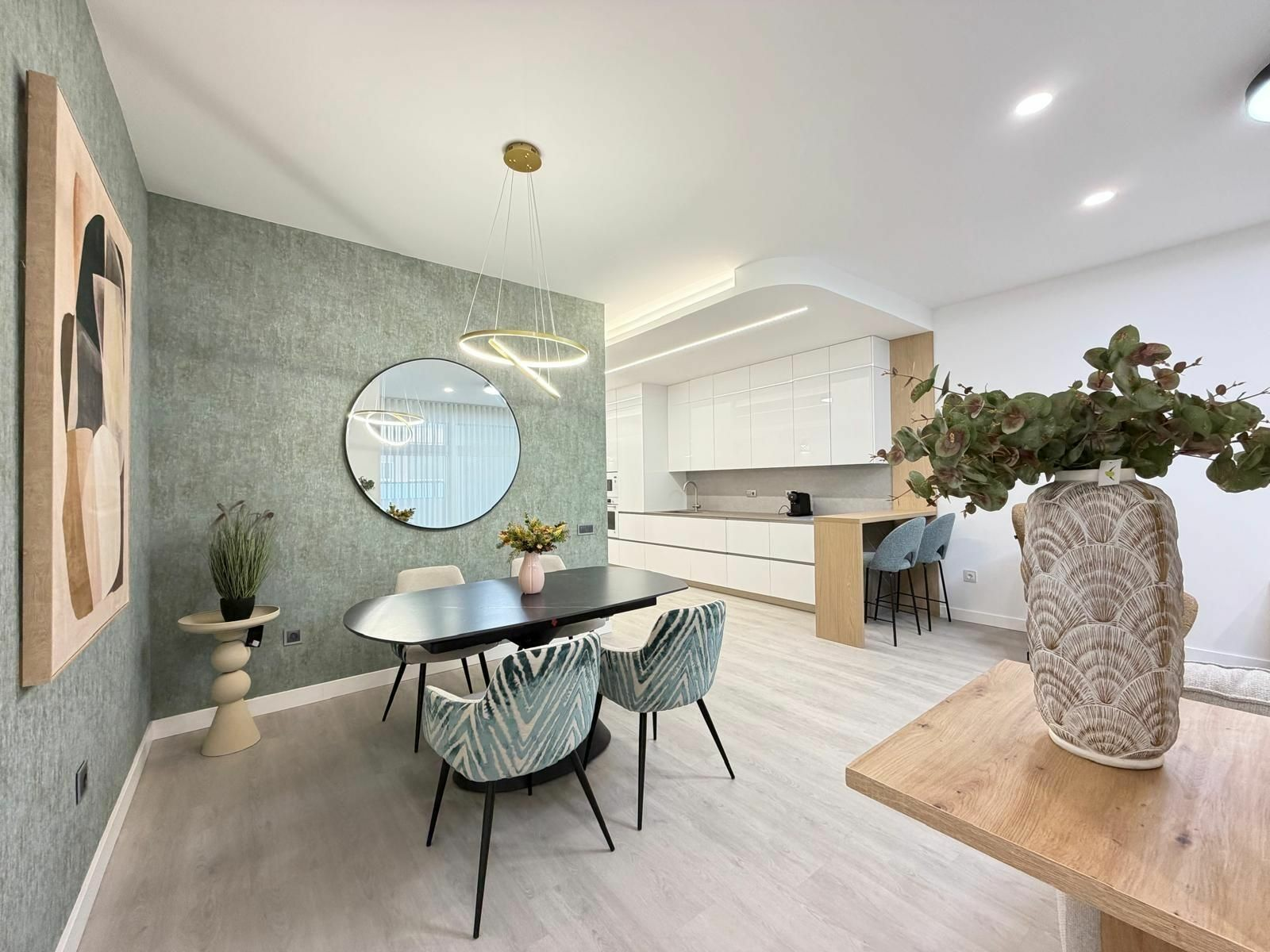 2-bedroom Apartment In Torrevieja, Spain (123 M²)