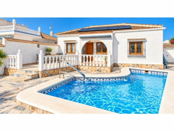 3-bedroom Villa In Torrevieja, Spain (270 M² Plot)
