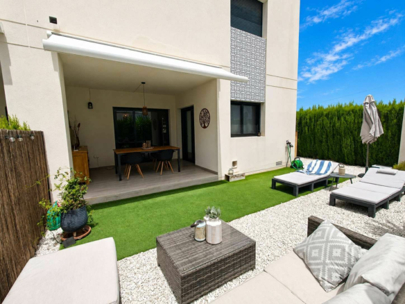 3-bedroom Apartment In San Miguel De Salinas, Spain (94 M²)