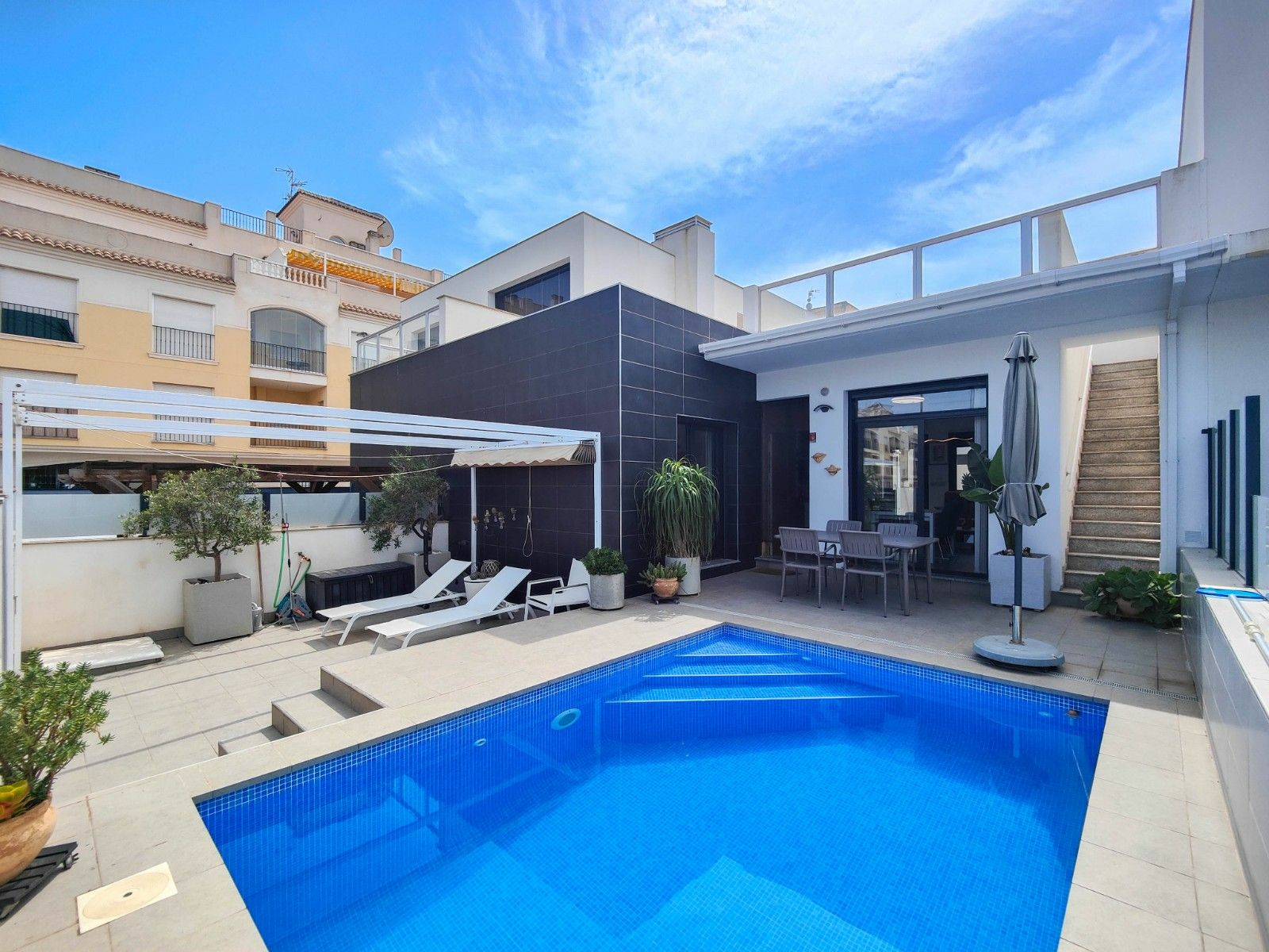 2-1-417983 2-bedroom Villa In Formentera Del Segura, Spain (84 M²)