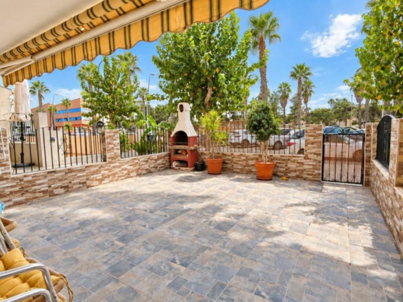2-bedroom Apartment In Los Alcázares, Spain (61 M²)