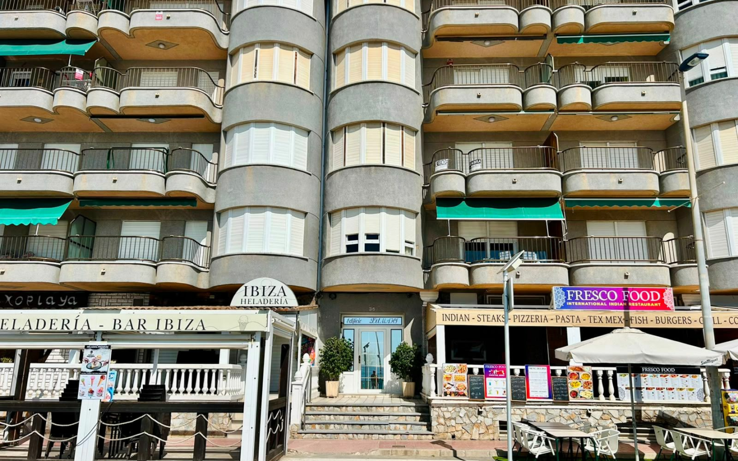 3-bedroom Apartment In Torrevieja, Spain (120 M²)