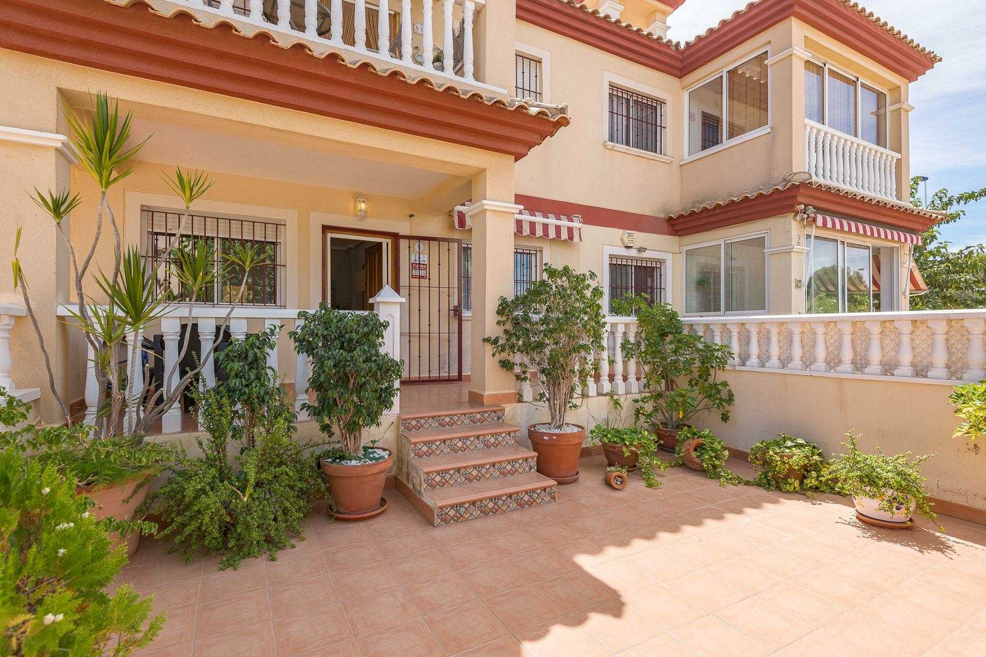 2-bedroom Bungalow In San Pedro Del Pinatar, Spain (63 M²)
