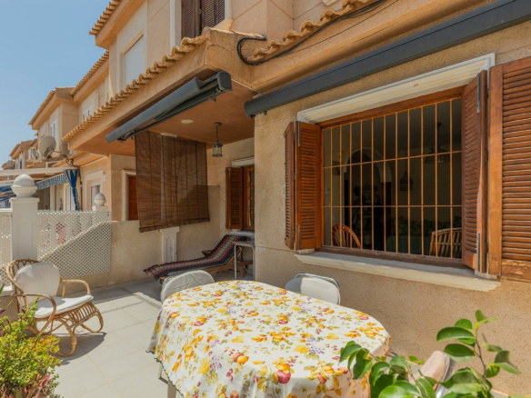3-bedroom House In Torrevieja, Spain (99 M²)