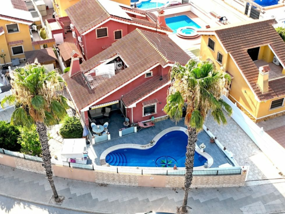 3-bedroom Villa In Guardamar Del Segura, Spain (100 M²)