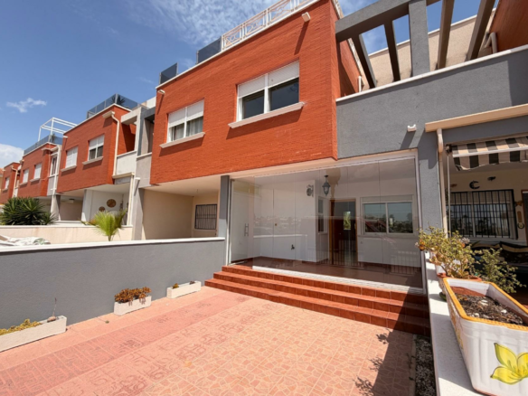 3-bedroom Terraced House In Algorfa, Spain (88 M²)