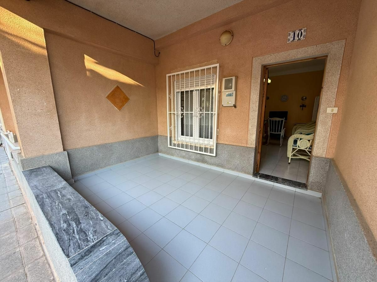 4-bedroom Apartment In Pilar De La Horadada, Spain (100 M²)
