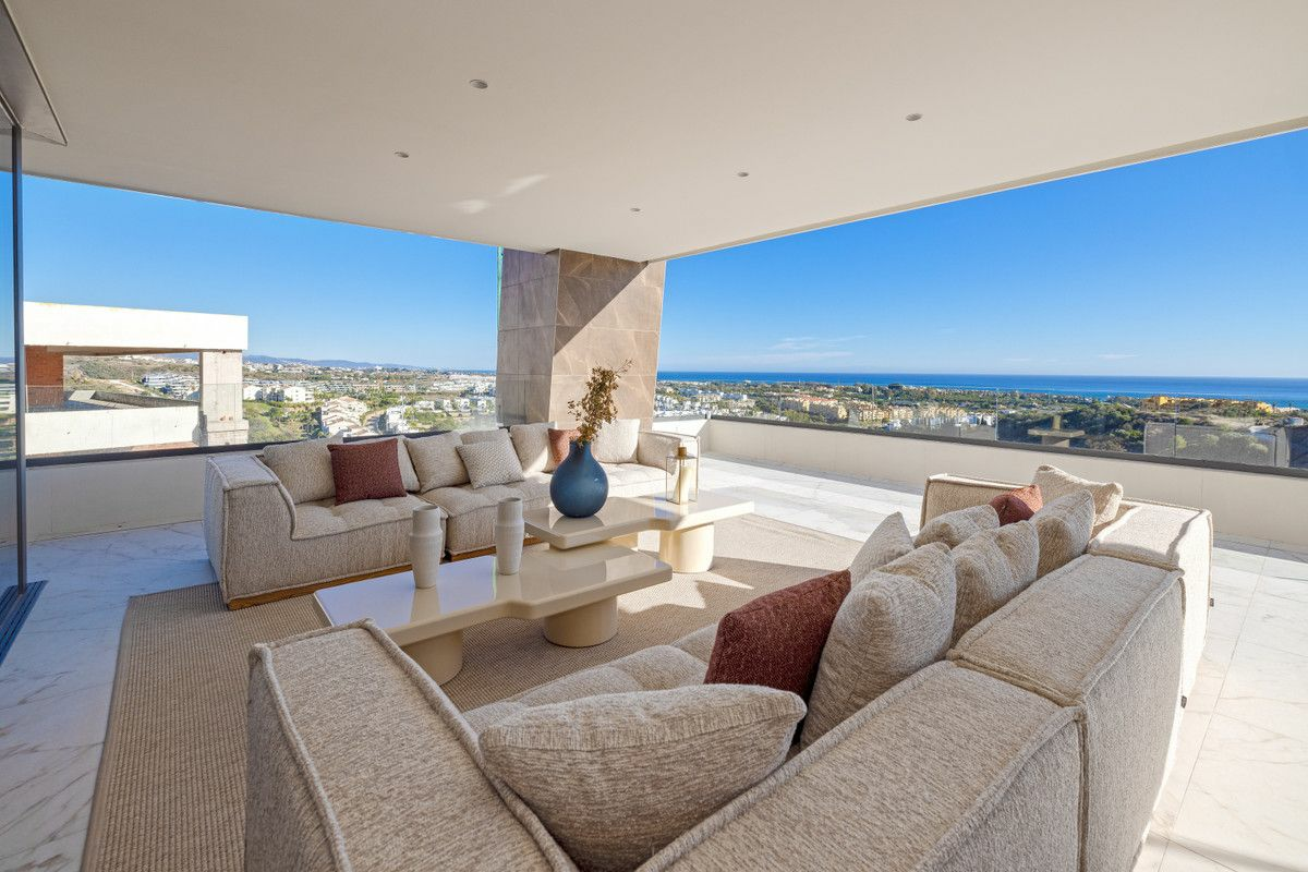3-bedroom Apartment In Estepona, Spain (205 M²)