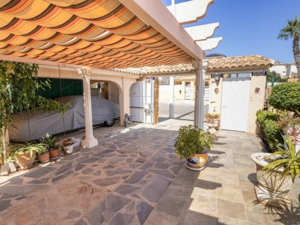 4-bedroom Villa In Orihuela Costa, Spain (180 M²)