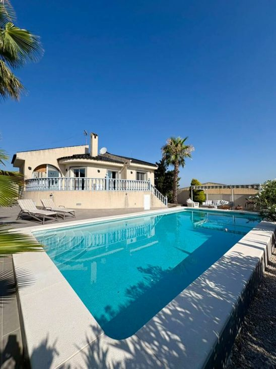 4-bedroom Villa In Formentera Del Segura, Spain (97 M²)