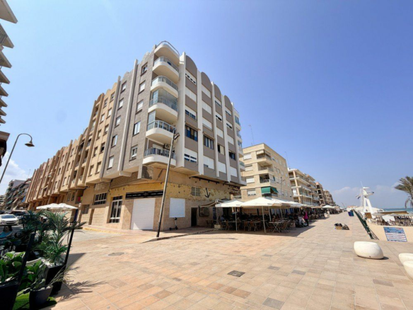 3-bedroom Apartment In Guardamar Del Segura, Spain (86 M²)