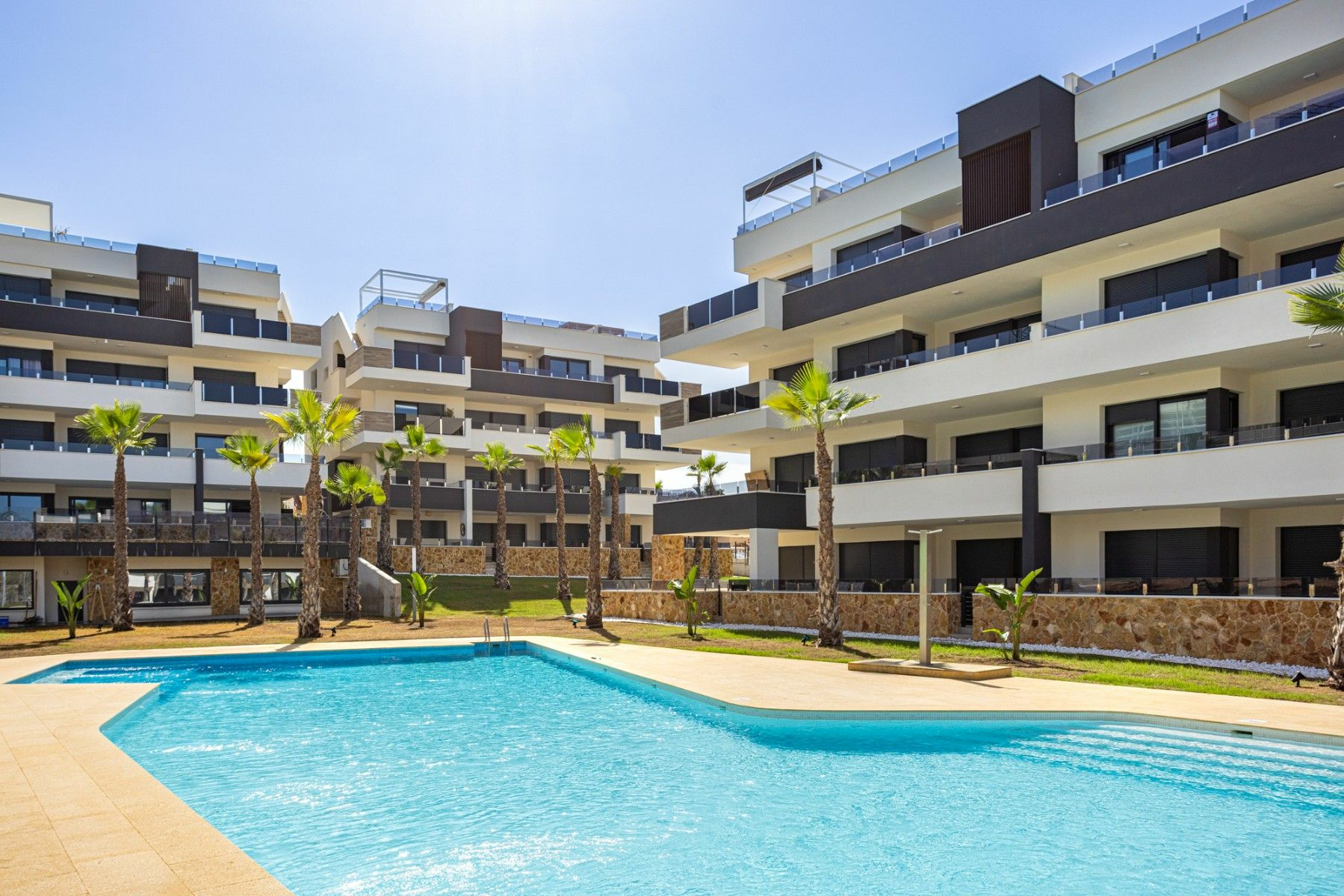 2-bedroom Apartment In Orihuela Costa, Spain (80 M²)