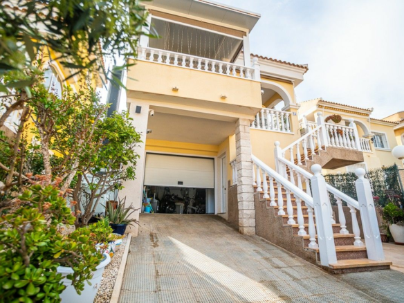 3-bedroom Villa In San Fulgencio, Spain (92 M²)