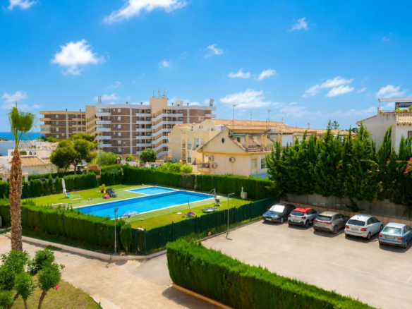 3-bedroom Apartment In Orihuela Costa, Spain (92 M²)