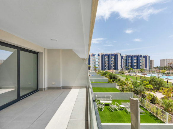 2-bedroom Apartment In Torrevieja, Spain (61 M²)