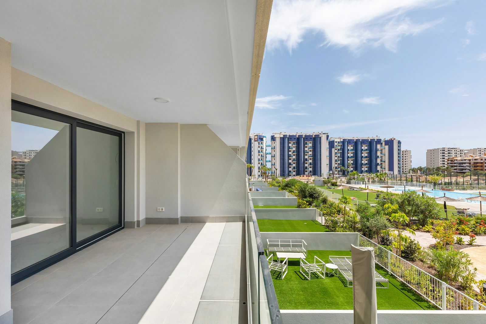 2-bedroom Apartment In Torrevieja, Spain (61 M²)