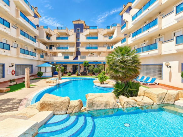 2-bedroom Apartment In Orihuela Costa, Spain (66 M²)