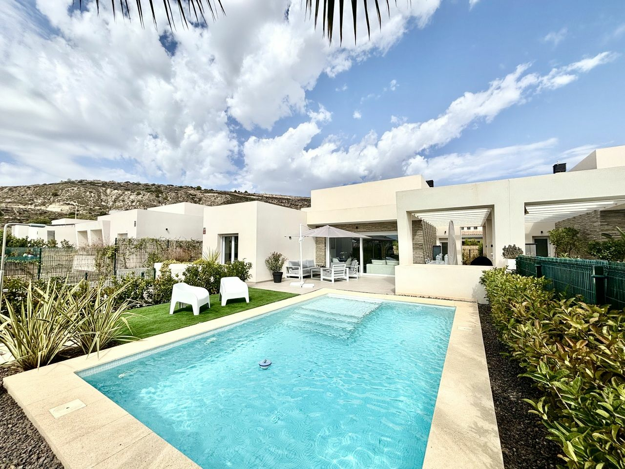 2-1-bdad96 4-bedroom Villa In Algorfa, Spain (133 M²)