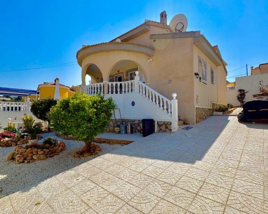 3-bedroom Villa In Formentera Del Segura, Spain (146 M²)