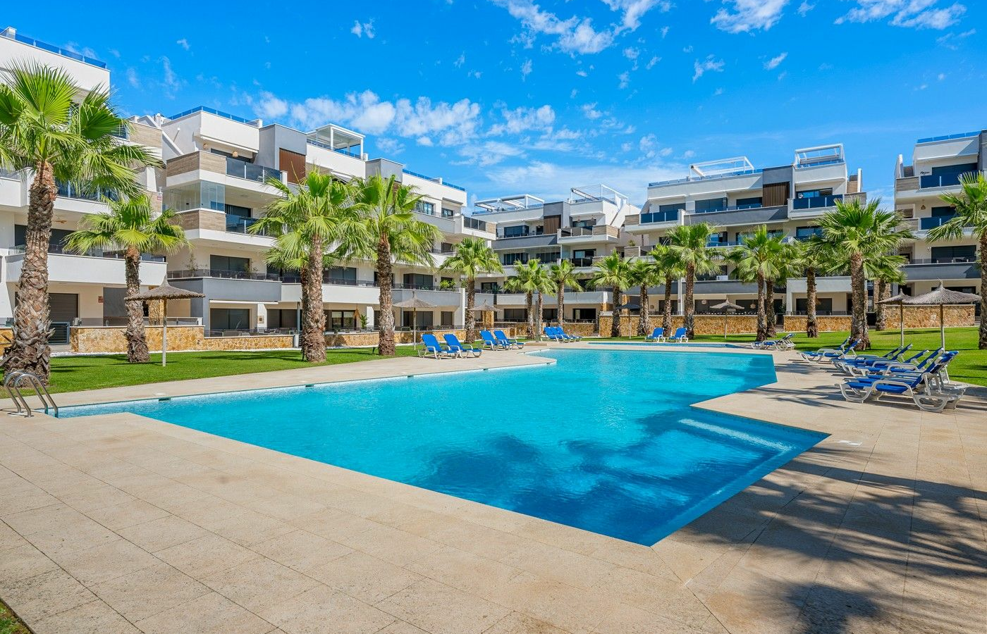 2-bedroom Apartment In Orihuela Costa, Spain (80 M²)