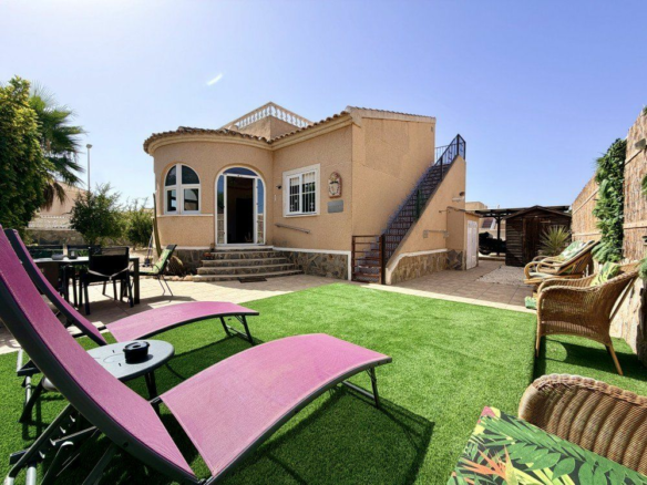 3-bedroom Villa In Benijofar, Spain (112 M²)