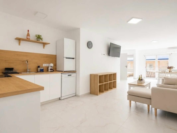 3-bedroom Apartment In Torrevieja, Spain (95 M²)