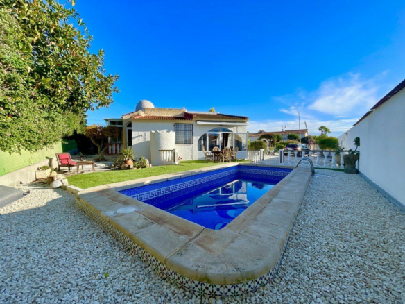 4-bedroom Villa In Rojales, Spain (233 M²)