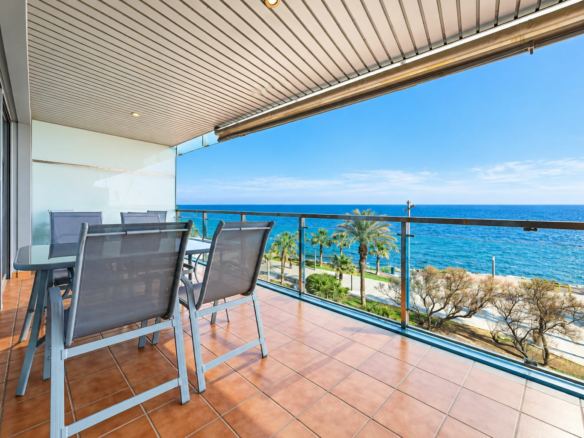 3-bedroom Apartment In Torrevieja, Spain (120 M²)