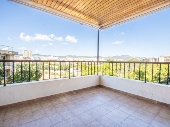 5-bedroom Flat In Palma De Mallorca, Spain (172 M²)