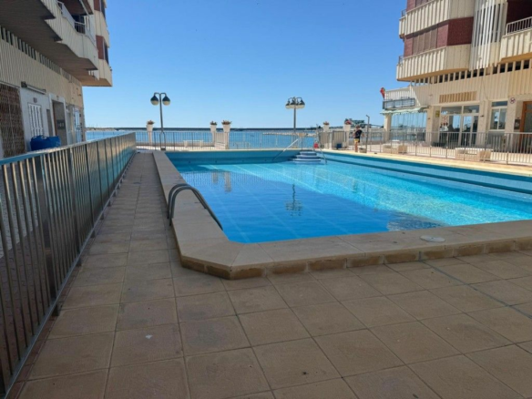 3-bedroom Apartment In Torrevieja, Spain (110 M²)