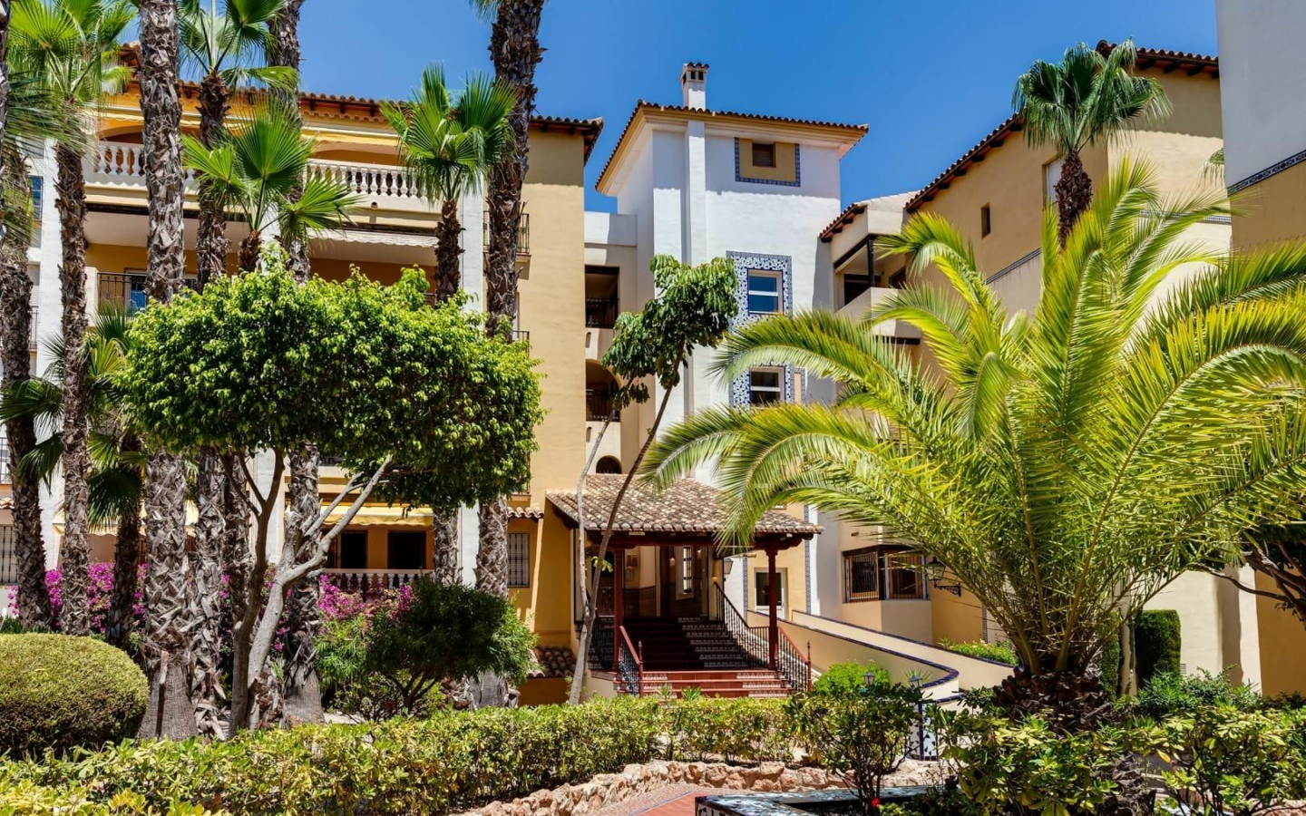 3-bedroom Apartment In Torrevieja, Spain (94 M²)