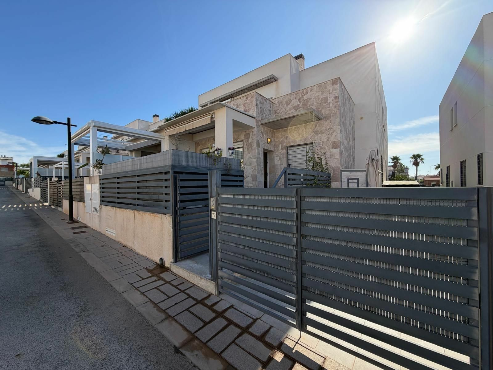 2-1-f0e6af 3-bedroom House In Torrevieja, Spain (197 M²)