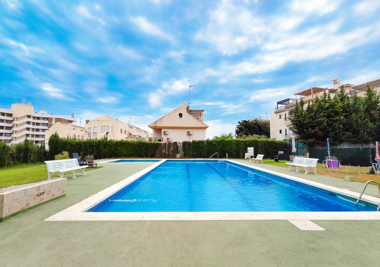 3-bedroom Apartment In Orihuela Costa, Spain (93 M²)