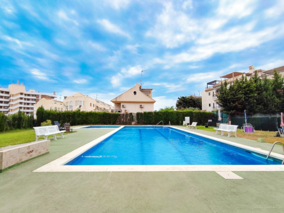 3-bedroom Apartment In Orihuela Costa, Spain (93 M²)