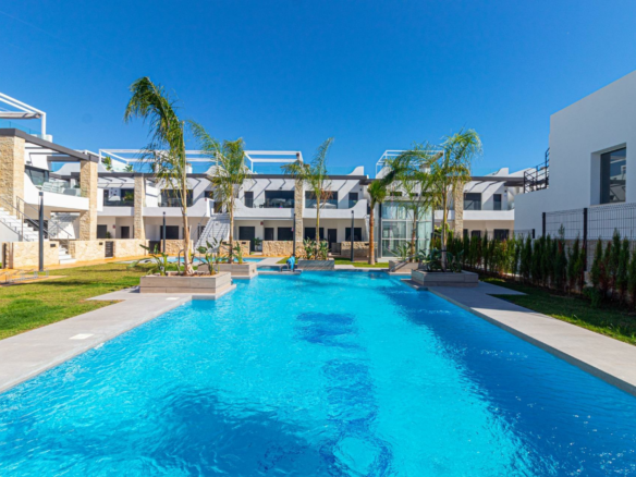 3-bedroom Apartment In Orihuela Costa, Spain (83 M²)
