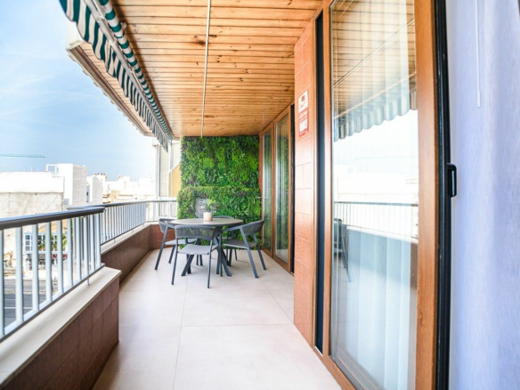 3-bedroom Apartment In Torrevieja, Spain (110 M²)