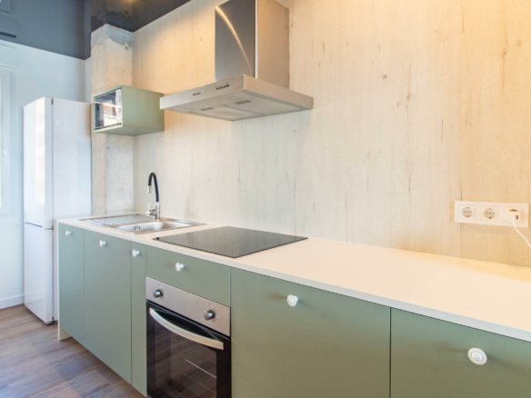 2-bedroom Apartment In Torrevieja, Spain (73 M²)