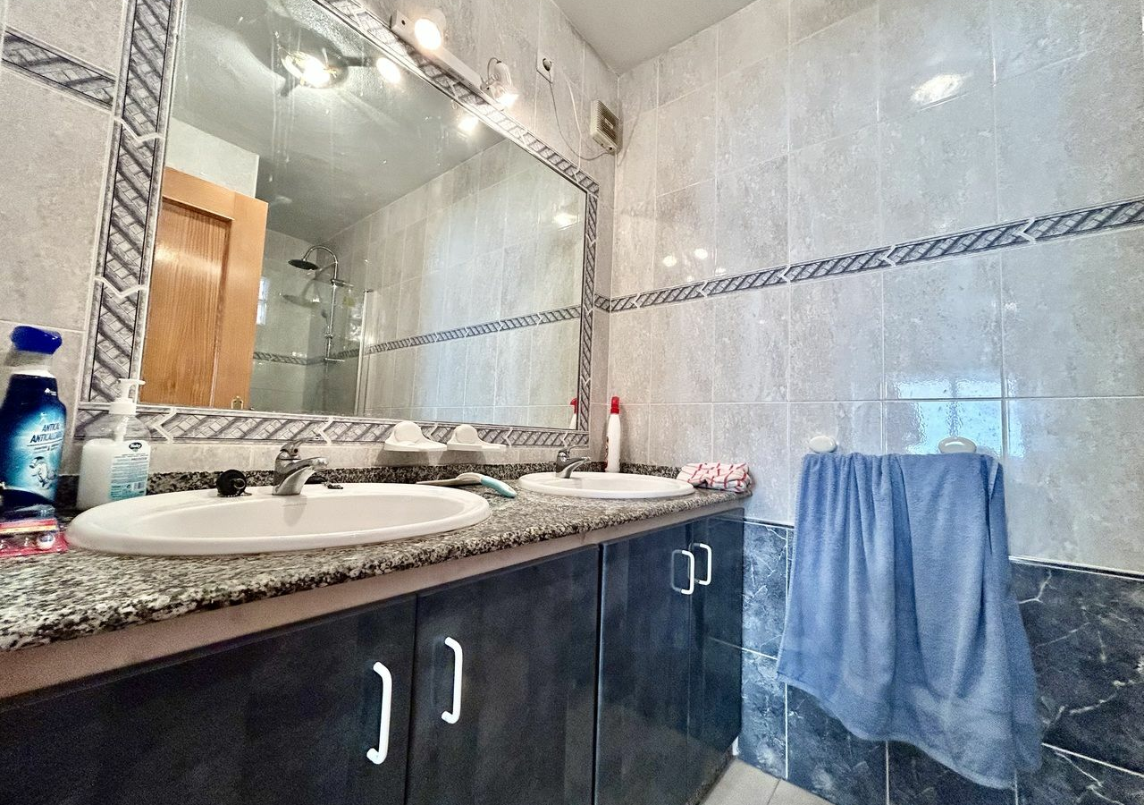 3-bedroom Apartment In Orihuela Costa, Spain (52 M²)