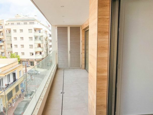 1-bedroom Apartment In Torrevieja, Spain (63 M²)