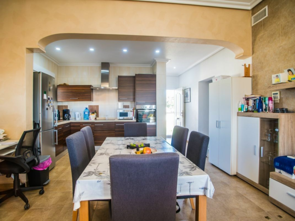 4-bedroom Villa In Catral, Spain (146 M²)