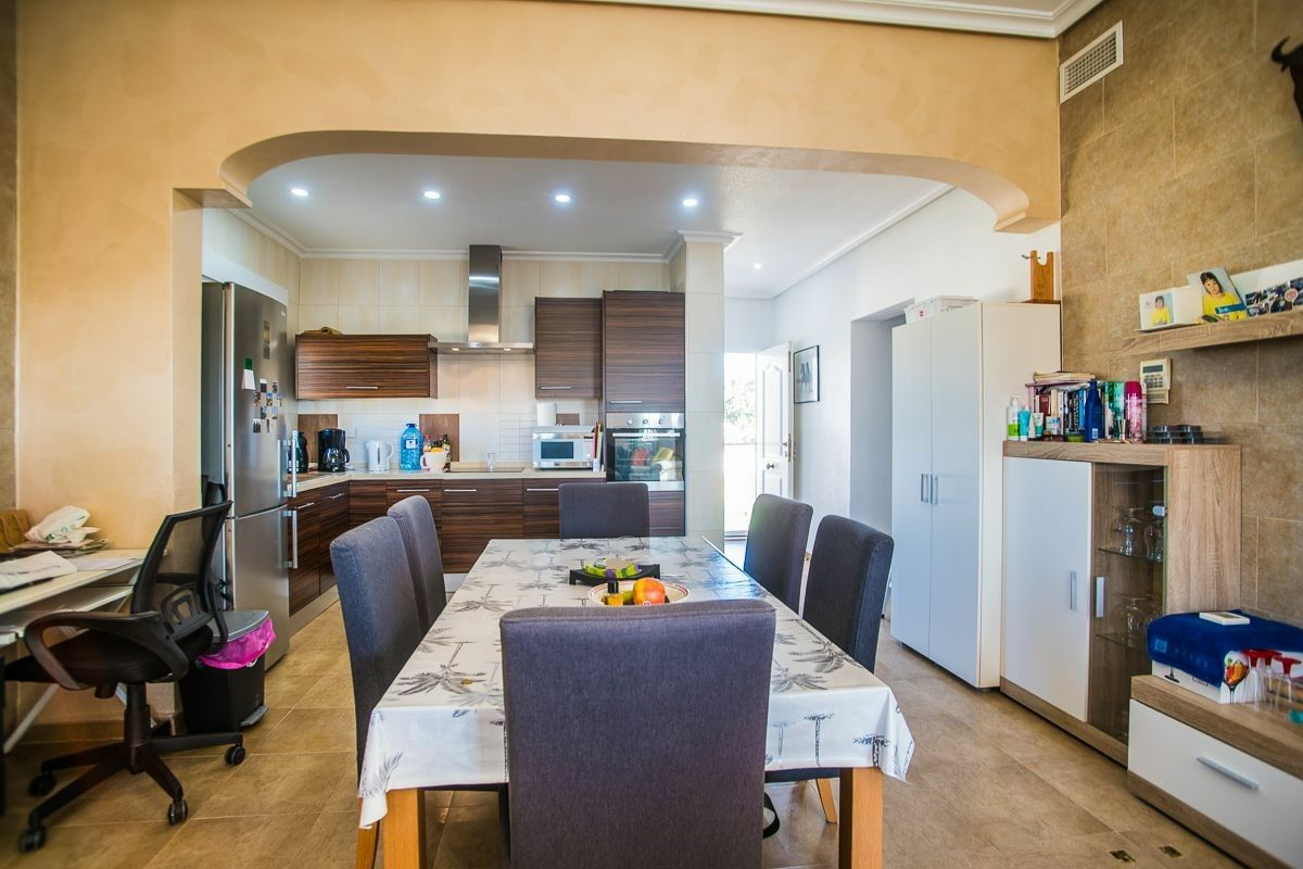 4-bedroom Villa In Catral, Spain (146 M²)