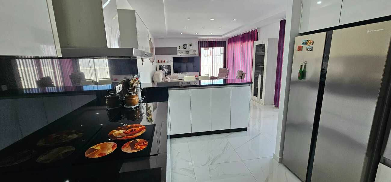 3-bedroom Villa In Los Montesinos, Spain