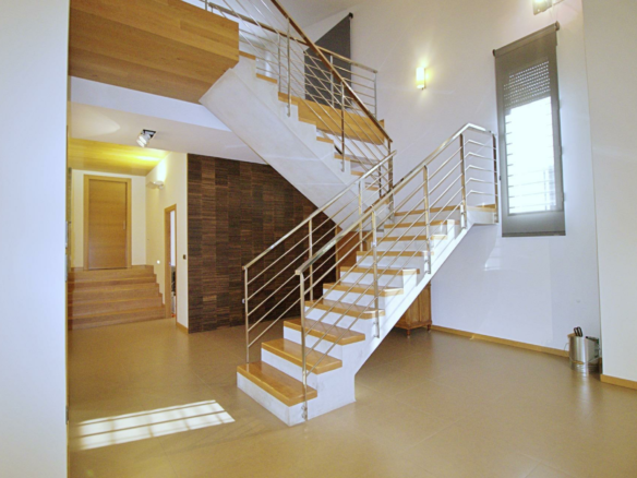 4-bedroom Villa In Peña Las Aguilas, Spain (500 M²)