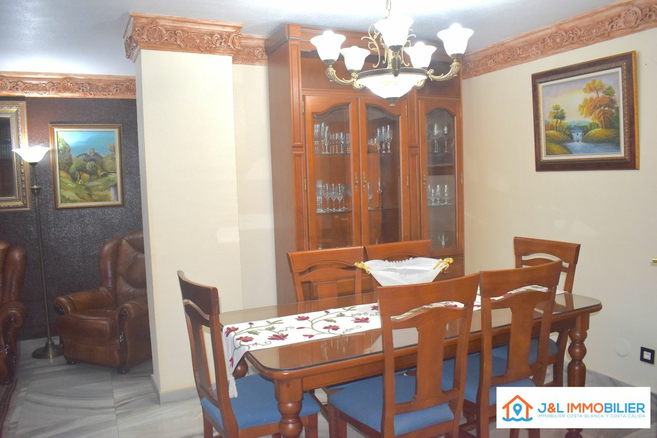 3-bedroom Apartment In Alicante, Spain (167 M²)