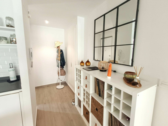 3-bedroom Apartment In San Miguel De Salinas, Spain (94 M²)