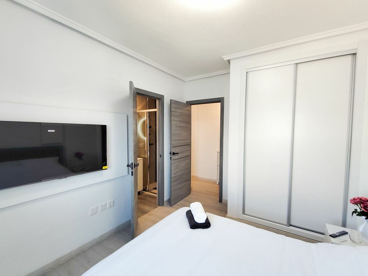 3-bedroom Apartment In Torrevieja, Spain (75 M²)